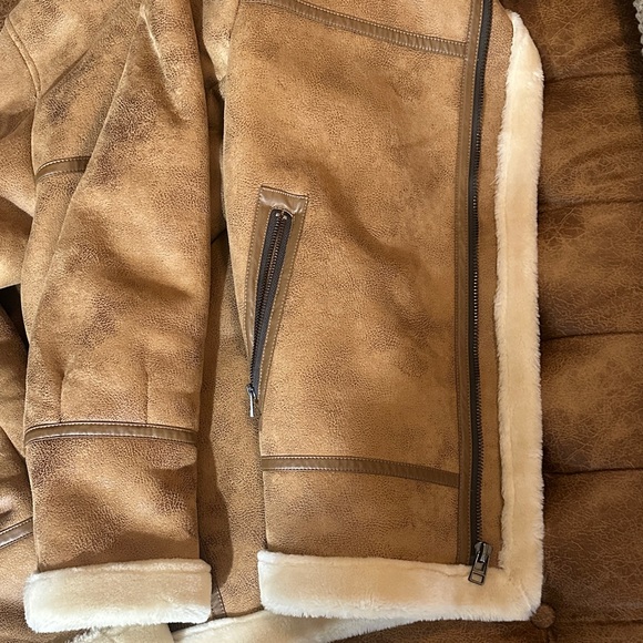 Urban Outfitters Cream Shearling Jacket - Picture 5 of 5